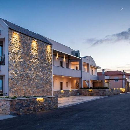 Royalty Suites Loft Никити Екстериор снимка