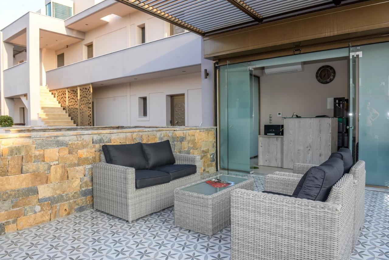Royalty Suites Loft Никити Екстериор снимка