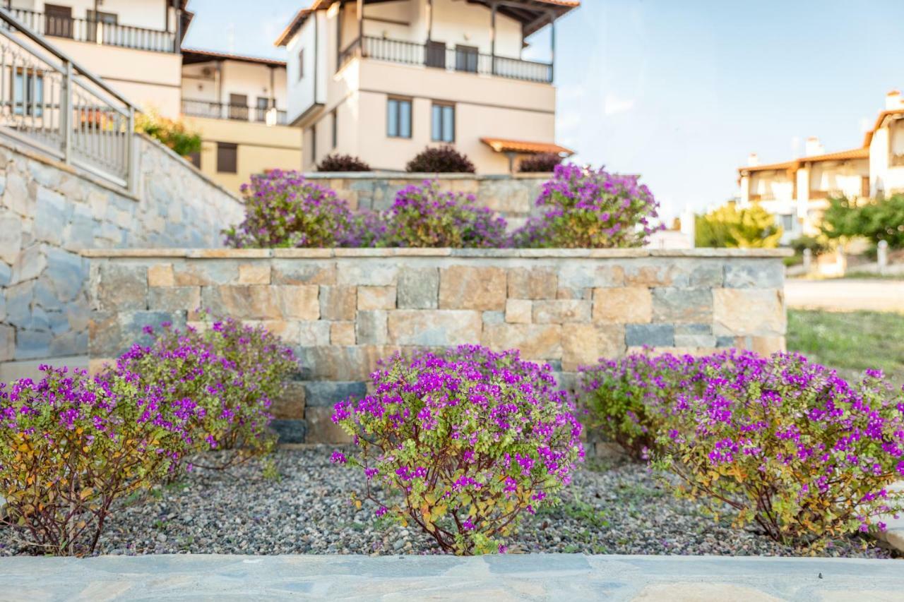 Royalty Suites Loft Никити Екстериор снимка