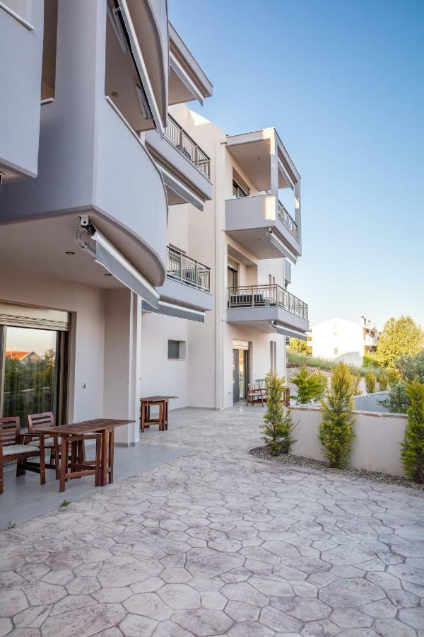 Royalty Suites Loft Никити Екстериор снимка